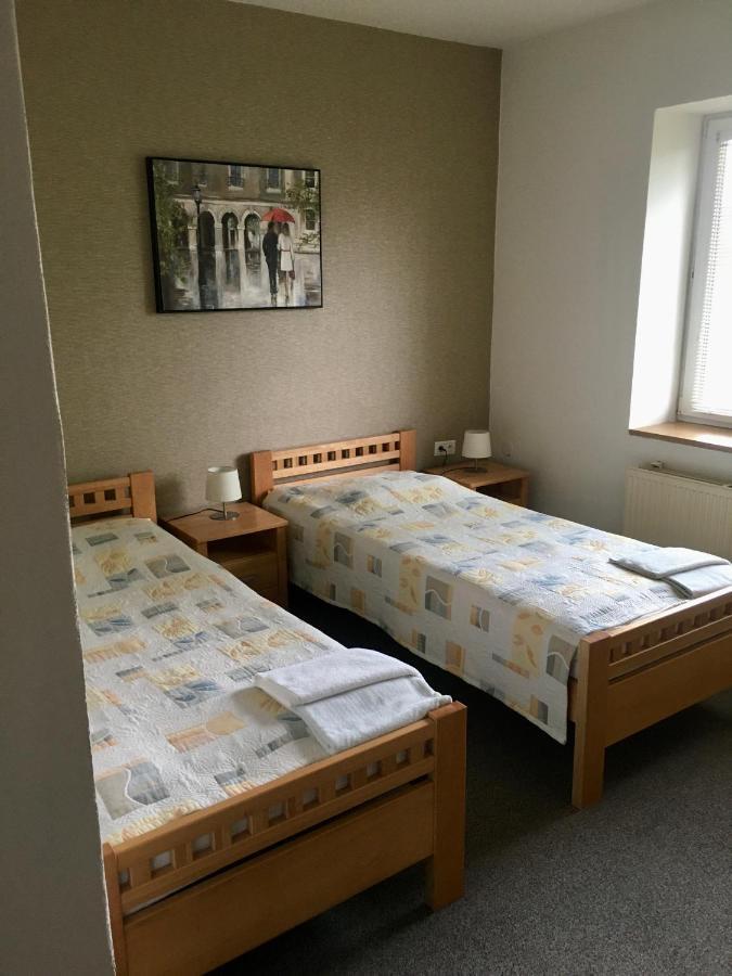 Hotel Dynamic Nová Dubnica Dış mekan fotoğraf