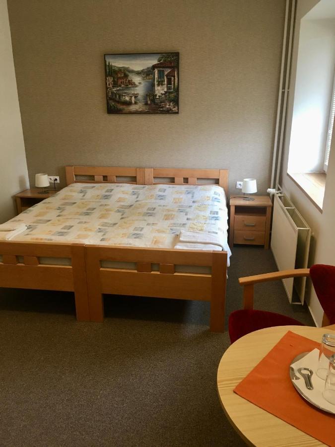 Hotel Dynamic Nová Dubnica Dış mekan fotoğraf