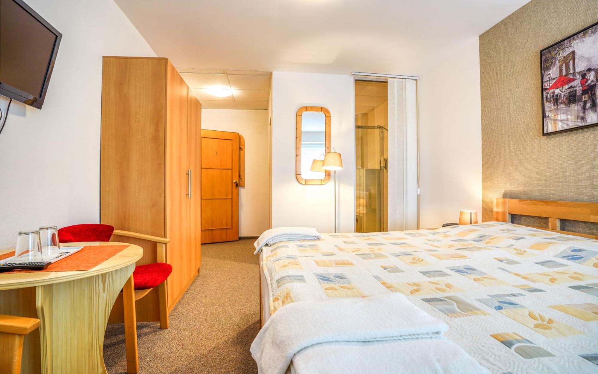 Hotel Dynamic Nová Dubnica Oda fotoğraf