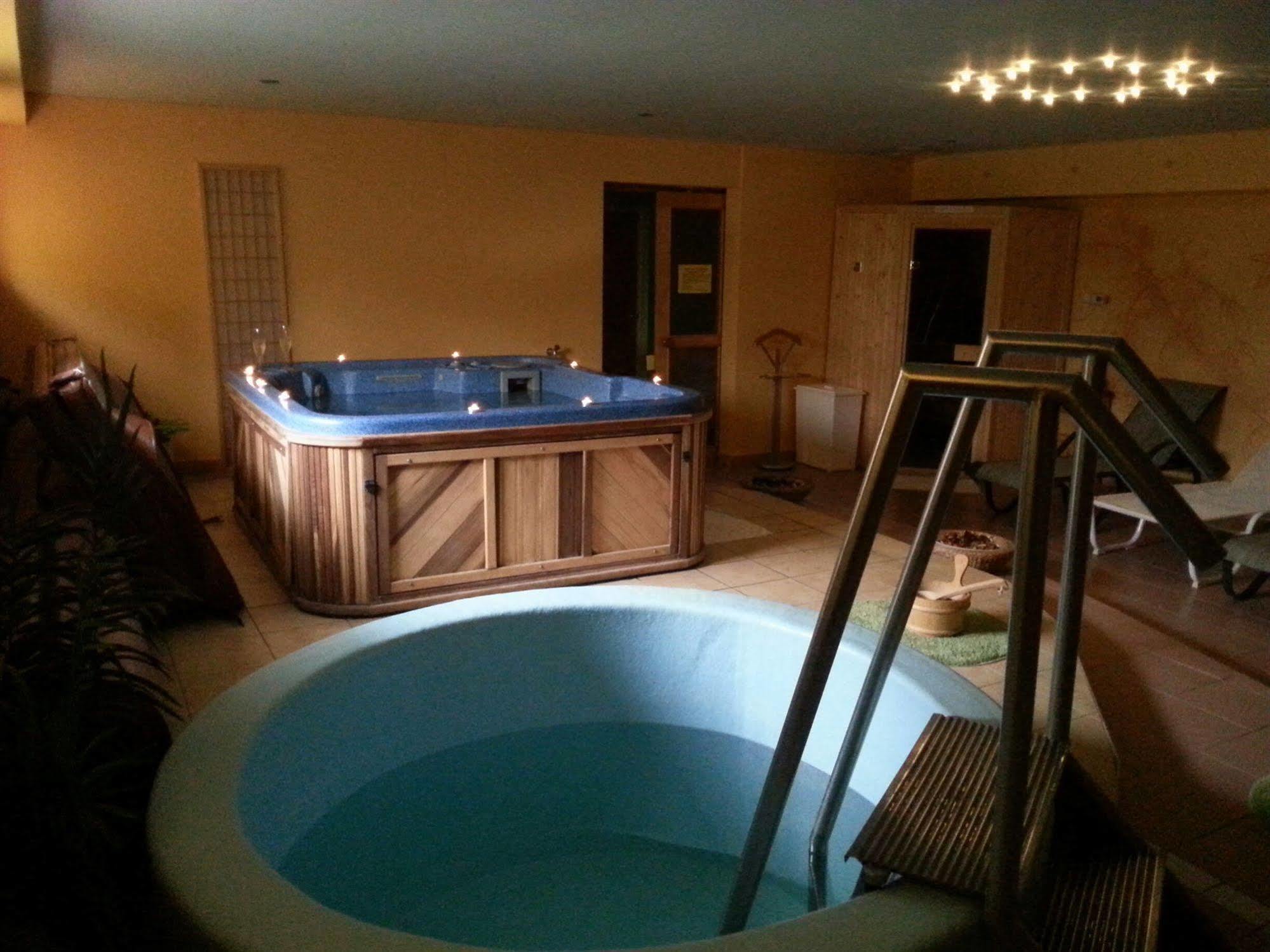 Hotel Dynamic Nová Dubnica Dış mekan fotoğraf